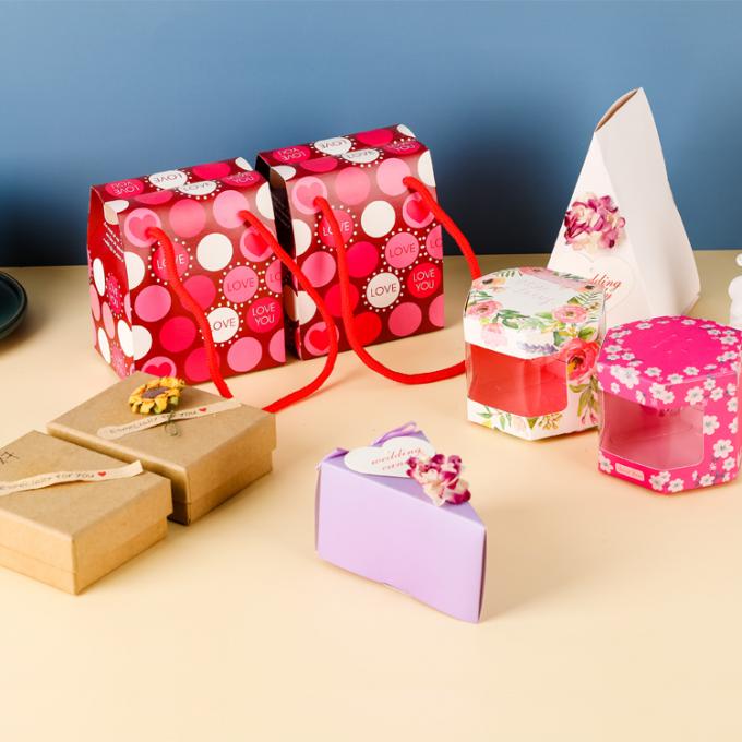 Aanpasbare maat Accepteerde kartonnen snoep verpakking cadeaubon met helder raam en touw handgrepen 6