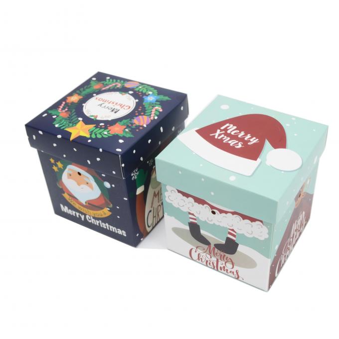 Kerstcadeau doos met deksel gemaakt van bedekt papier in maat voor cadeau verpakking 5