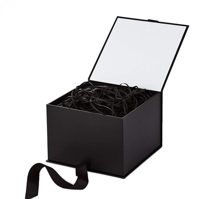 Magnetisch gesloten papieren doos met lint voor aangepaste luxe verpakkingen 8