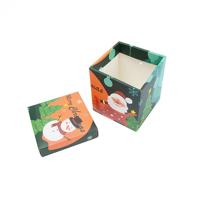 Kerstcadeau doos met deksel gemaakt van bedekt papier in maat voor cadeau verpakking 12